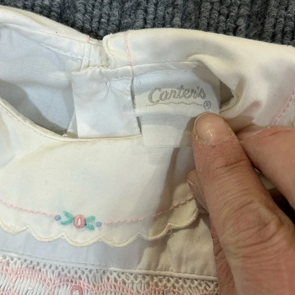 Vintage Carters Onesie‎